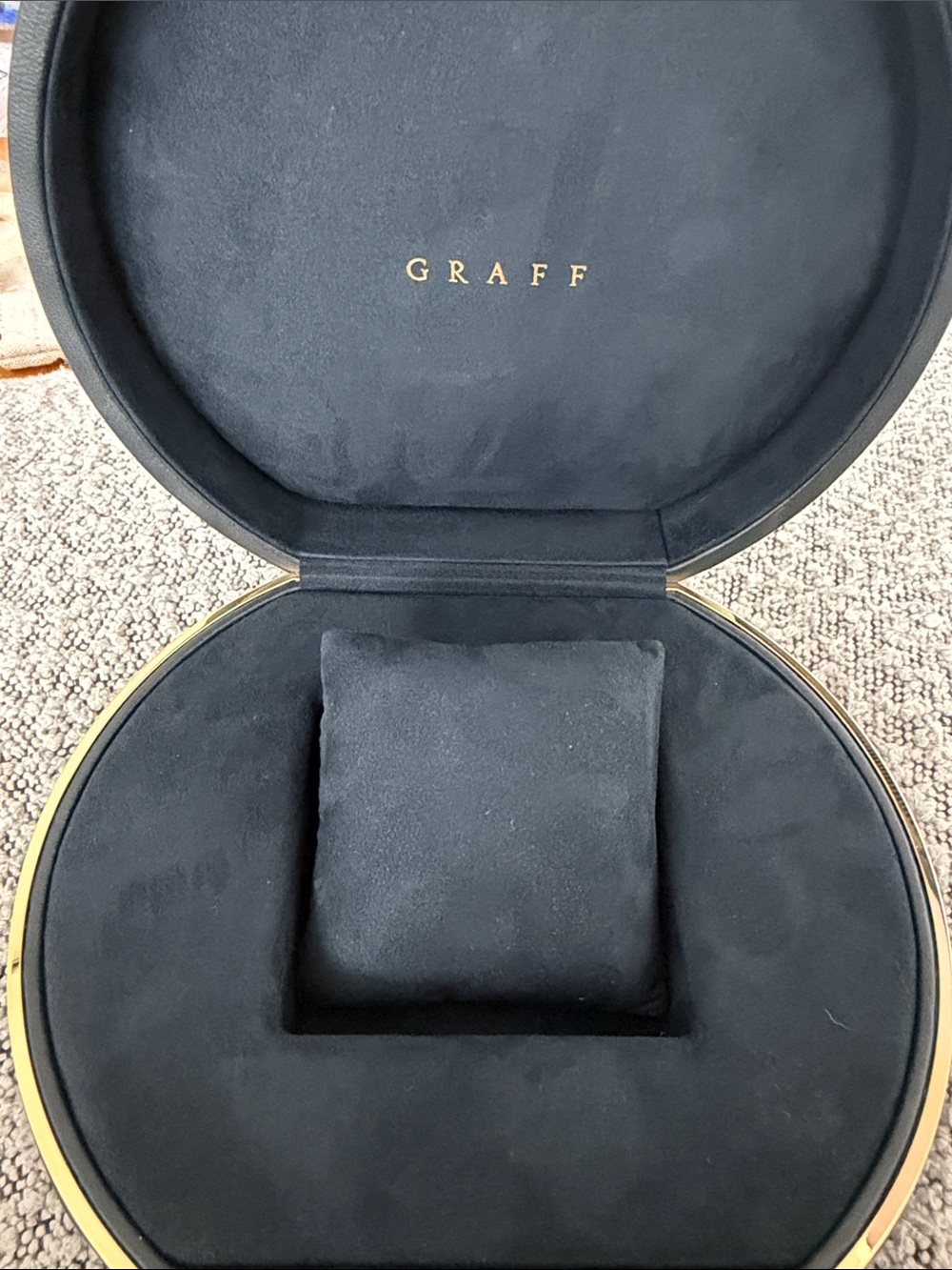 GRAFF Black Velvet Round Jewelry Watch Storage Case